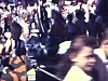 Parc Belmont - Enfants sur manège avec chars d'assaut et véhicules militaires