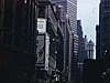 New York - Autobus, buildings, rues, gens qui défilent