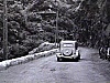 Route, chute d'eau