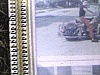 Cadres avec diverses photos d'une automobile et d'une moto