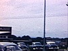 Highway, resto, paysage et fleurs - autoroute américaine