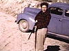 Chasse  - hommes et femmes préparent leurs armes