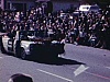 Roses Parade (Passadena) - Dragon, aigle et drapeau américain, cavalerie avec drapeaux américains