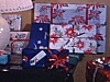 Panoramique sur piles de cadeaux 