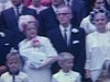 Photo de groupe devant l'église - Noces d'or