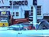 Beau plan d'une station service Sunoco (automobile)