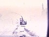 Tempête du siècle; 1971, pris de  l'automobile avec murs de neige de chaque côté