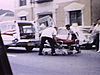 Ambulance «Miller's »qui fait monter un patient sur civière (accident)