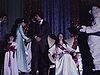 Saint-Pie; Couronnement de la duchesse, discours et remise des fleurs; remise des cadeaux à la duchesse et discours dans son fauteuil des années 70; couples qui descendent de scène