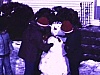 Très belle scène; bonhomme de neige avec carotte très beau, fabriqué par cinq enfants (beau plan)