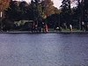 Montréal; Lac des Castors en automne; des bateaux sur le bassin (destroyer miniature)