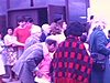 Rassemblement devant la Salle du Royaume des Témoins de Jéhovah. Dans un quartier de bungalows. Beaucoup de néo-québécois (minorité ethnique)