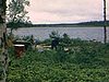 (sonore) pêche - les hommes bûchent leur bois de chauffage (on entend les loups hurler) pour la semaine