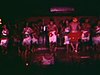 Hawaï - spectacle folklorique le soir - les spectateurs sont invités à danser et à se déhancher - assez grotesque mais amusant