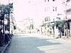 Scènes de rues avec des Japonais, Japonaises, marins américains, etc. Beaucoup de Japonaises et de passants