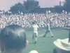 Partie de tennis, beaucoup de spectateurs. Tennis professionel sur gazon