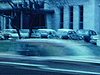 Hôpital Sainte-Justine, plusieurs automobiles stationnées devant 