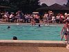 Piscine d’un motel en Floride, baigneurs à la piscine, terrain de l’hôtel