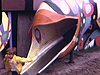 À la Ronde, des enfants glissent dans une glissade en forme de serpent coloré (1973)